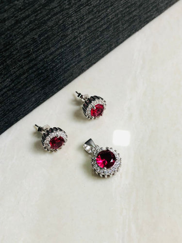 925 Silver Ruby Round Pendant Set